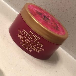 Victoria’s Secret Body Butter🌺